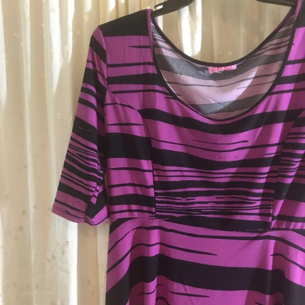 Fun Dress - Picture 3 of 5